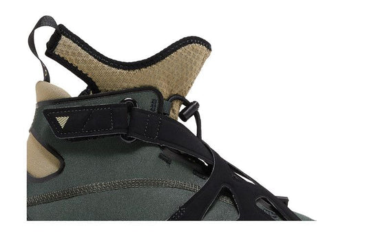 Jordan Air Latitude 720 Sequoia (Women's)