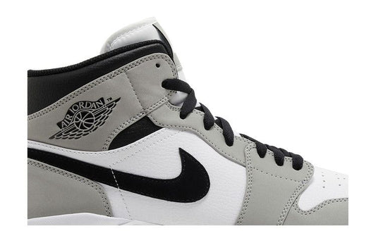 Jordan 1 Retro MCS Light Smoke Grey