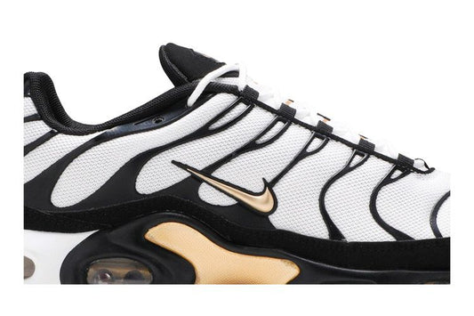 Nike Air Max Plus White Black Metallic Gold