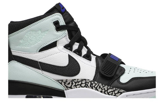Jordan Legacy 312 Igloo