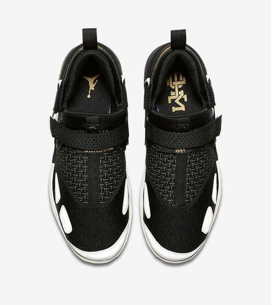 Jordan Trunner LX BHM (2017)