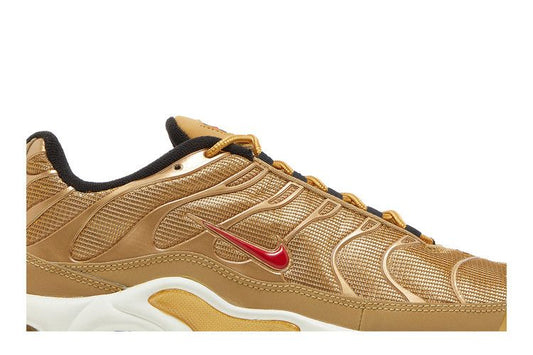 Nike Air Max Plus Metallic Gold (2018) (Women's)