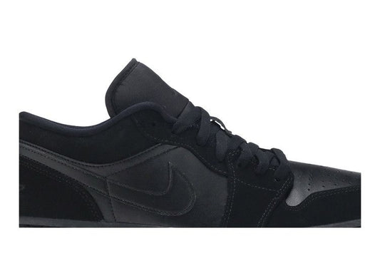 Jordan 1 Retro Low Triple Black
