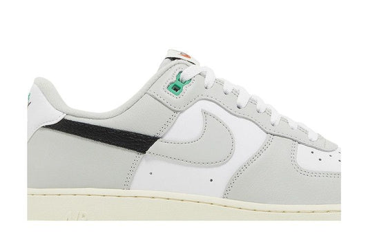 Nike Air Force 1 Low '07 LV8 Split Light Silver