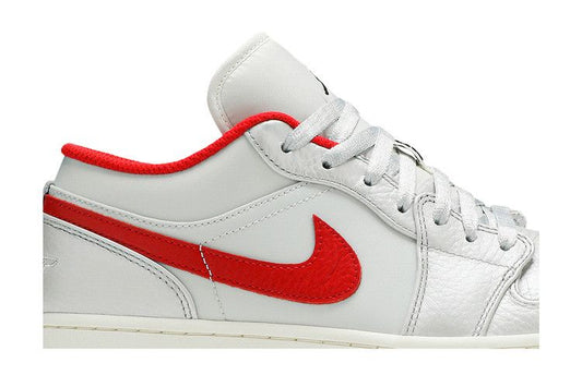 Jordan 1 Low Night Track