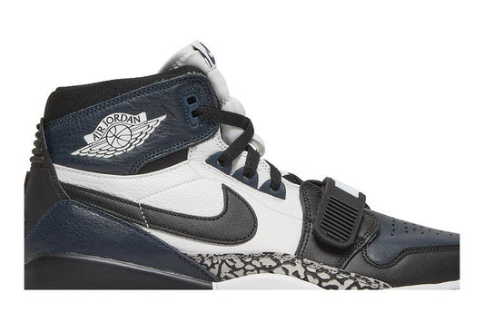 Jordan Legacy 312 White Midnight Navy