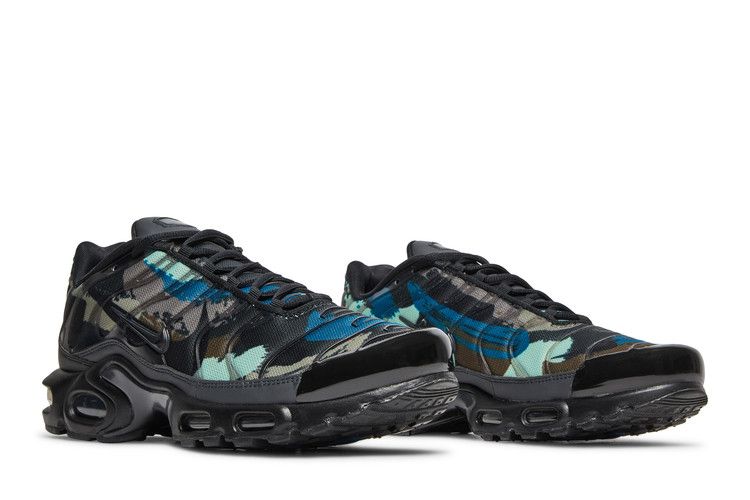 Nike Air Max Plus Off Noir Black Enamel Green