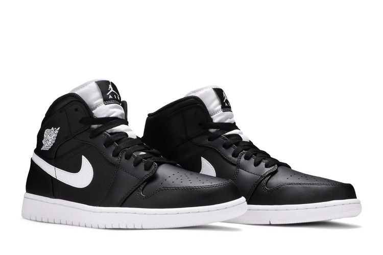 Jordan 1 Retro Mid Black White
