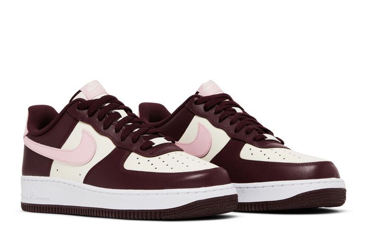 Nike Air Force 1 Low '07 Valentine’s Day (2023)