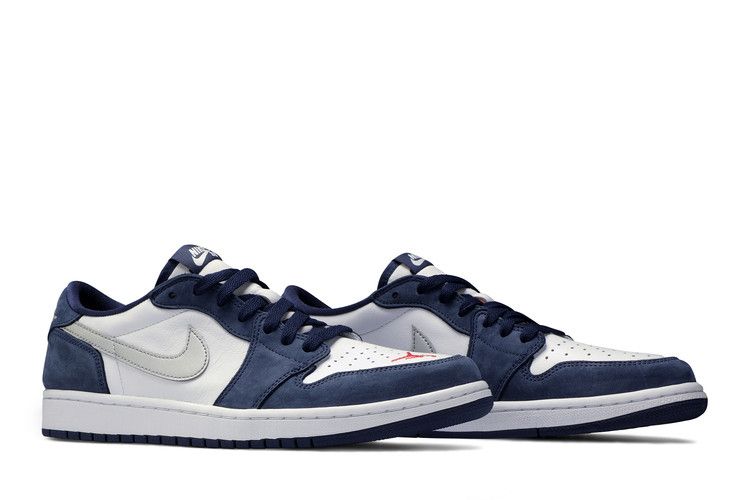 Jordan 1 Low SB Midnight Navy