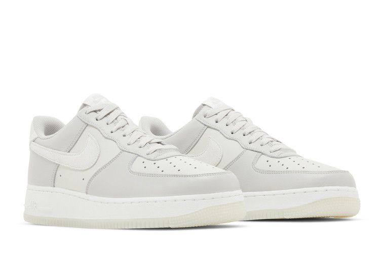 Nike Air Force 1 Low '07 LV8 Light Bone