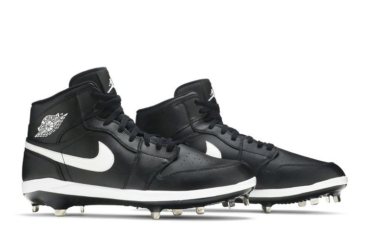 Jordan 1 Retro Metal Black White