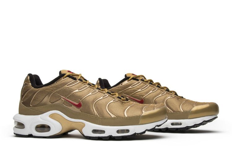 Nike Air Max Plus Metallic Gold