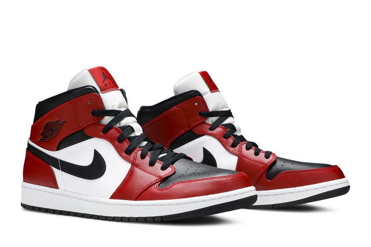 Jordan 1 Mid Chicago Toe
