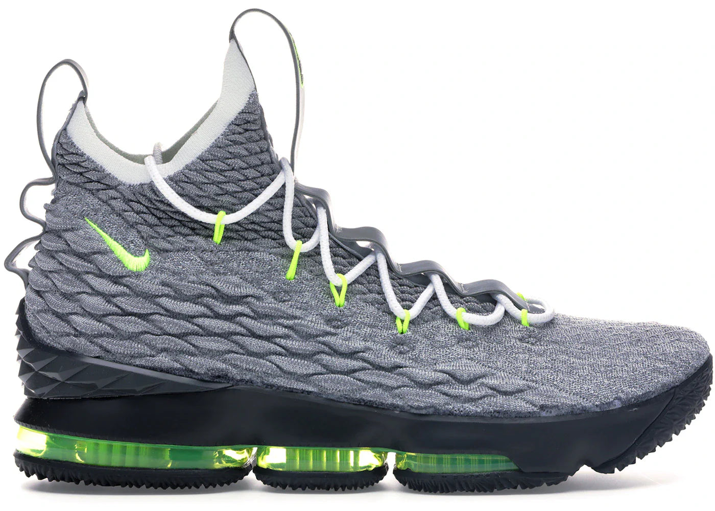 Nike LeBron 15 Air Max 95