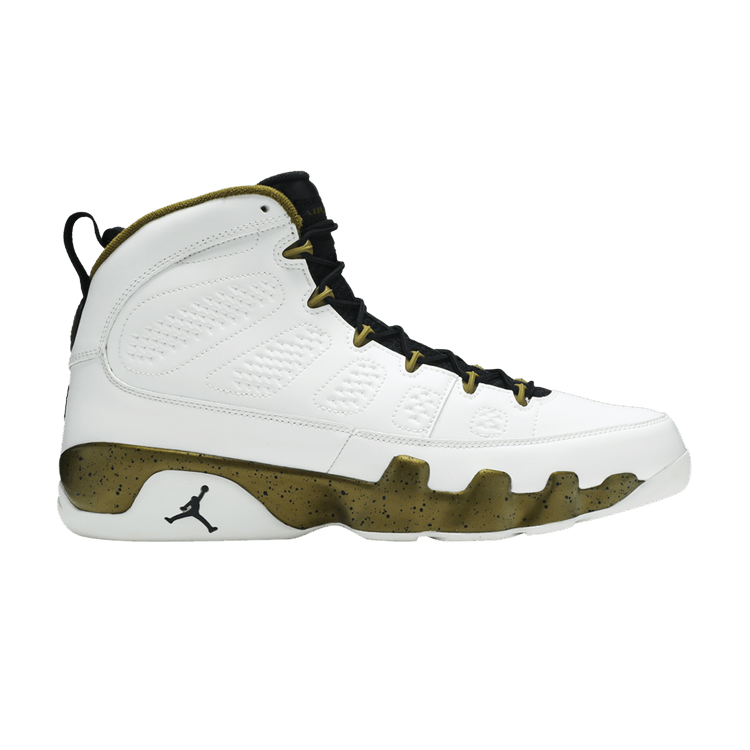 Jordan 9 Retro Statue