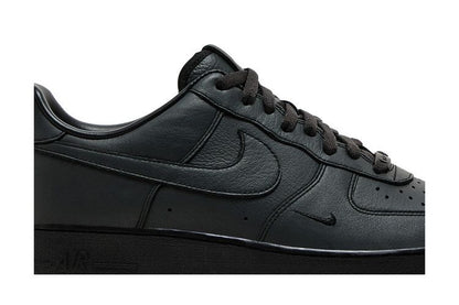Nike Air Force 1 Low .SWOOSH Dirty Triple Black