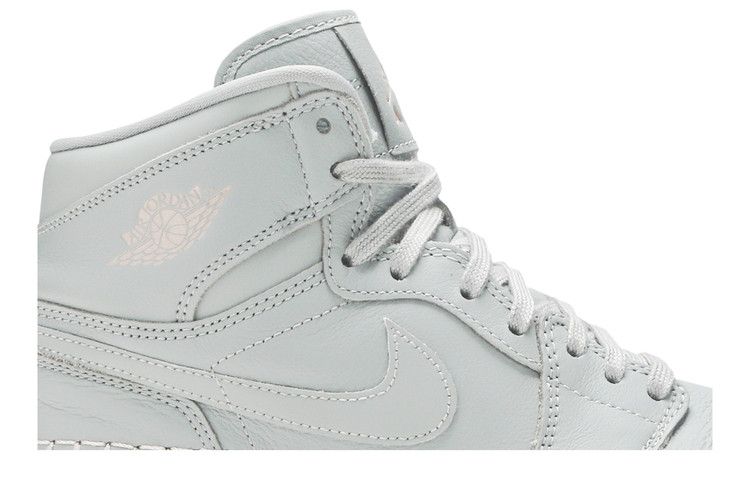 Jordan 1 Retro High Mica Green (Women's)