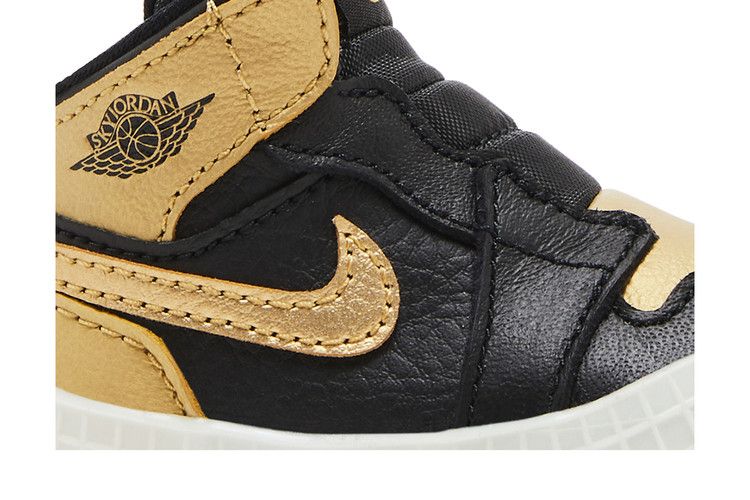 Jordan 1 Retro High OG Black Metallic Gold (I)