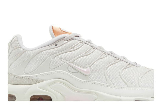 Nike Air Max Plus Vast Grey Metallic Copper (Women's)