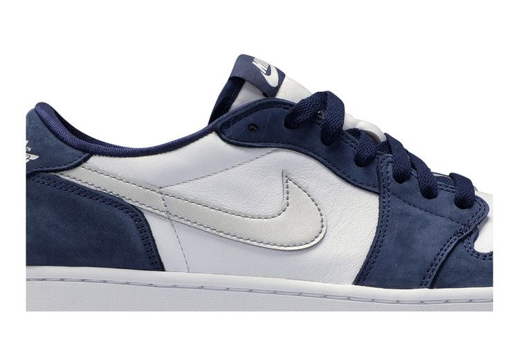 Jordan 1 Low SB Midnight Navy