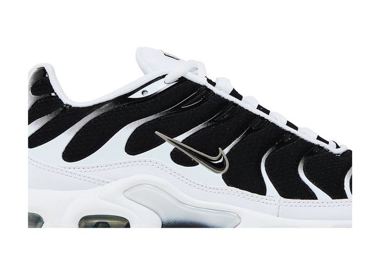 Nike Air Max Plus White Black Metallic Pewter