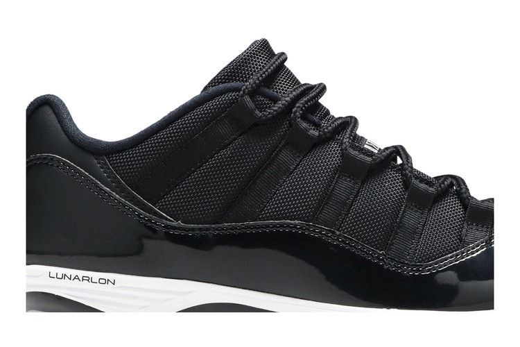 Jordan 11 Retro Low Cleat Black