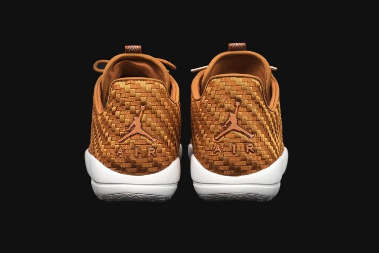 Jordan Eclipse Solefly Desert Orange