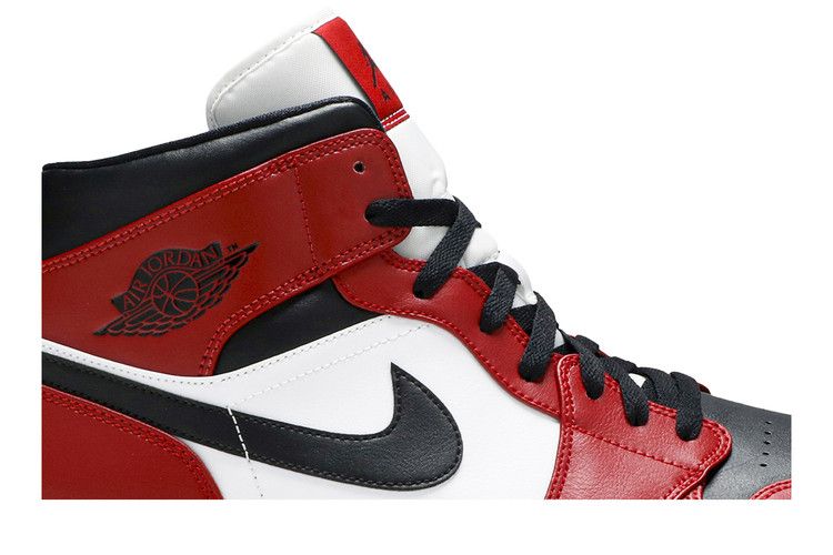 Jordan 1 Mid Chicago Toe