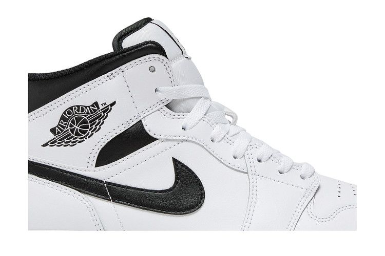 Jordan 1 Mid Reverse Panda