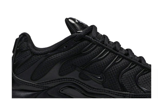 Nike Air Max Plus Triple Black