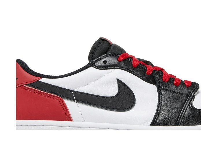 Jordan 1 Retro Low OG Black Toe (2023)
