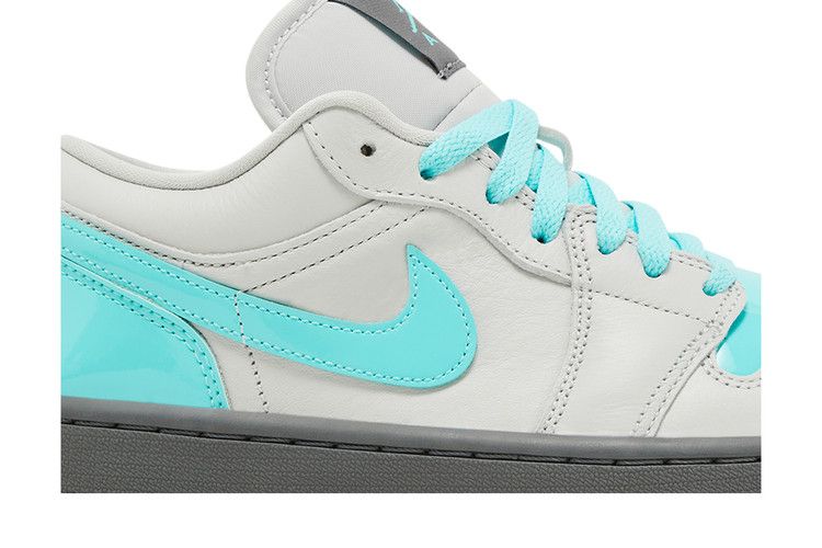 Jordan 1 Low SE Polaroid (Women's)