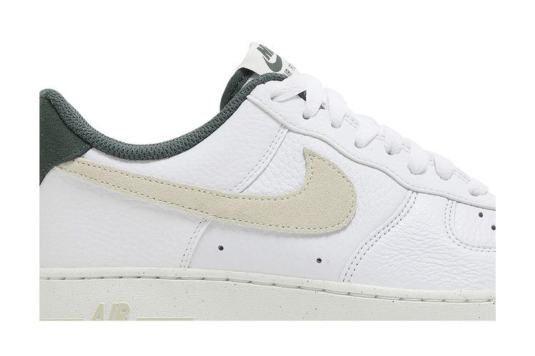 Nike Air Force 1 Low '07 LV8 Vintage Green