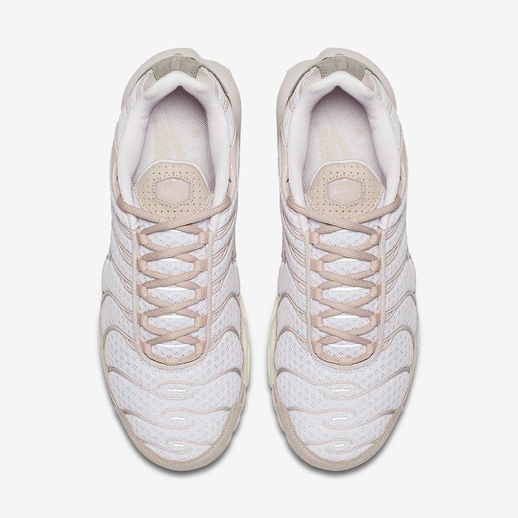 Nike Air Max Plus Pearl Pink
