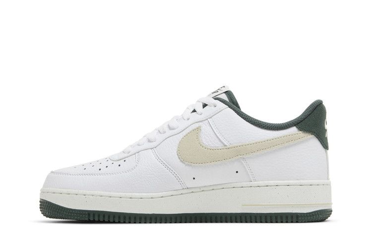 Nike Air Force 1 Low '07 LV8 Vintage Green