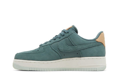 Nike Air Force 1 Low Hasta (Women's)