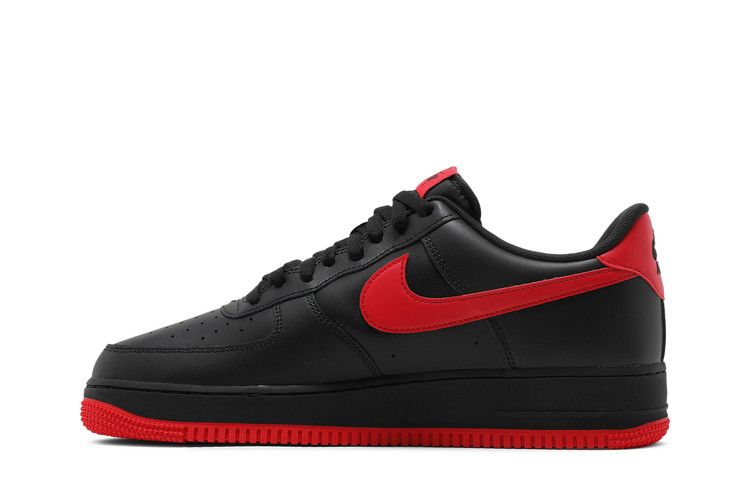 Nike Air Force 1 Low Bred