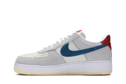 Nike Air Force 1 Low SP Undefeated 5 On It Dunk vs. AF1