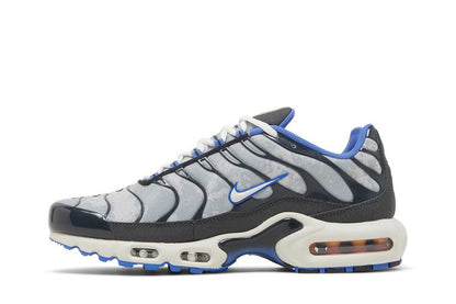 Nike Air Max Plus Social F.C.