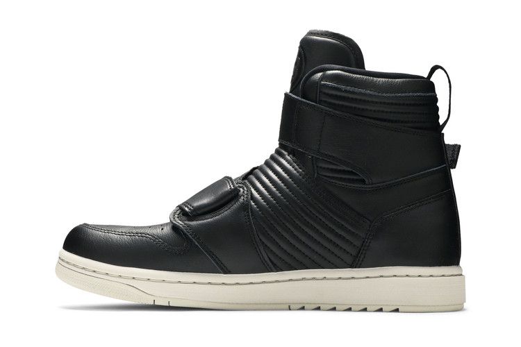 Jordan 1 Moto Black Infrared 23