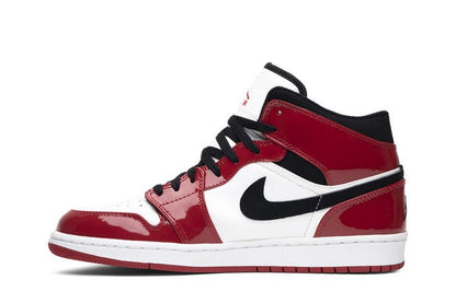 Jordan 1 Retro Chicago Bulls Patent (2003)