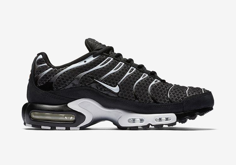 Nike Air Max Plus Black Sail