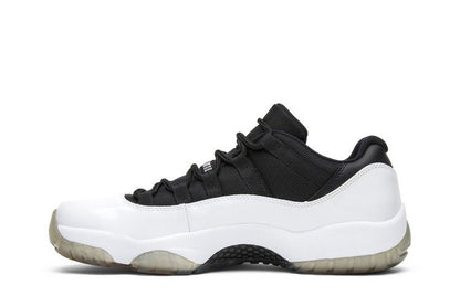 Jordan 11 Retro Low Tuxedo