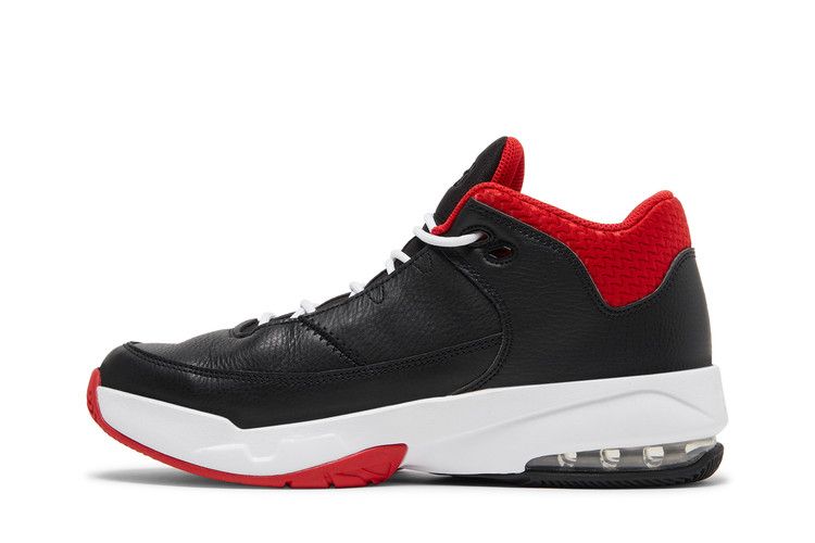 Jordan Max Aura 3 Black Red