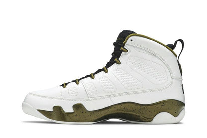 Jordan 9 Retro Statue