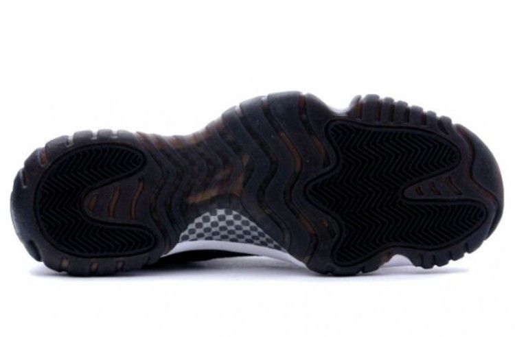 Jordan 11 Retro Low IE Bred