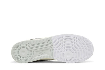 Nike Air Force 1 Low '07 LV8 Split Light Silver
