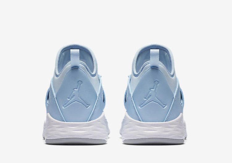 Jordan Formula 23 Ice Blue