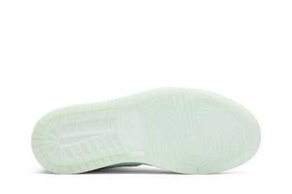 Jordan 1 Retro High Season of Her Mint Foam (Women's)